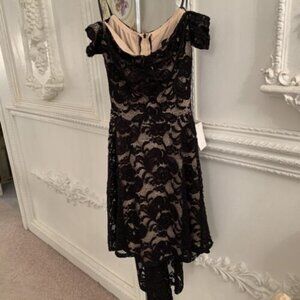 B. Darlin. Size 1/2 (XS?) New. Asymmetrical Lace Dress. Nylon/spandex. B103